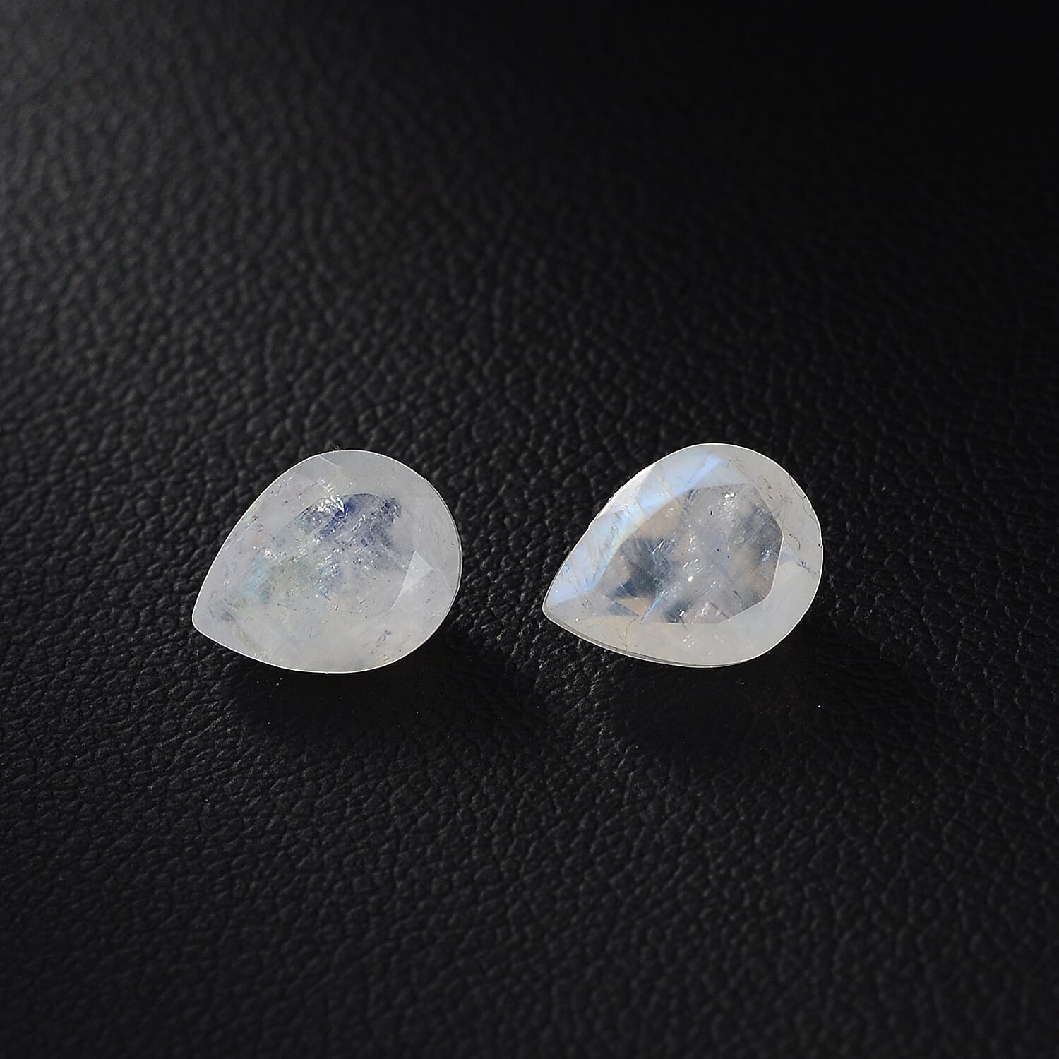 Rainbow Moonstone Set of 2 (Pear 9x7 mm) 2.88 ctw
