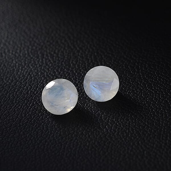 Rainbow Moonstone Set of 2 (Rnd 6 mm) 1.59 ctw