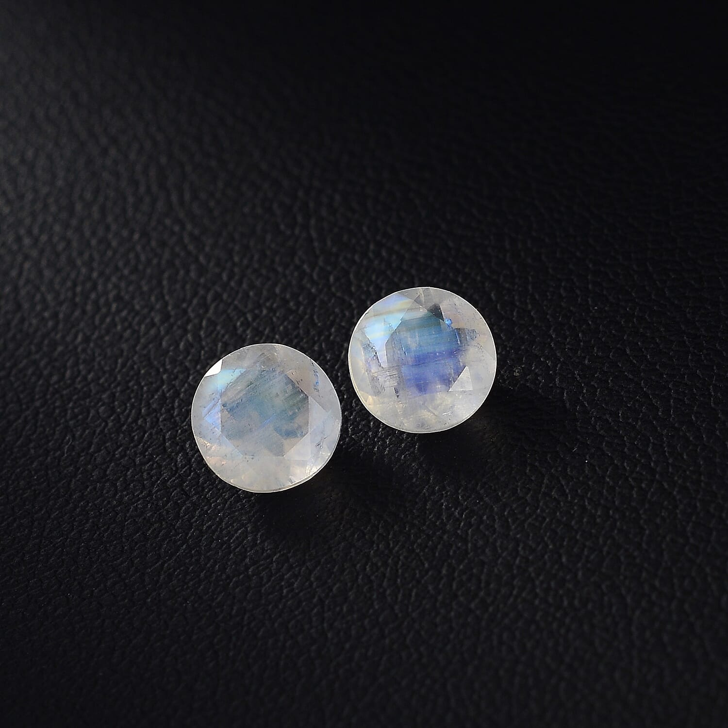 Premium Rainbow Moonstone Set of 2 (Rnd 7 mm) 2.31 ctw