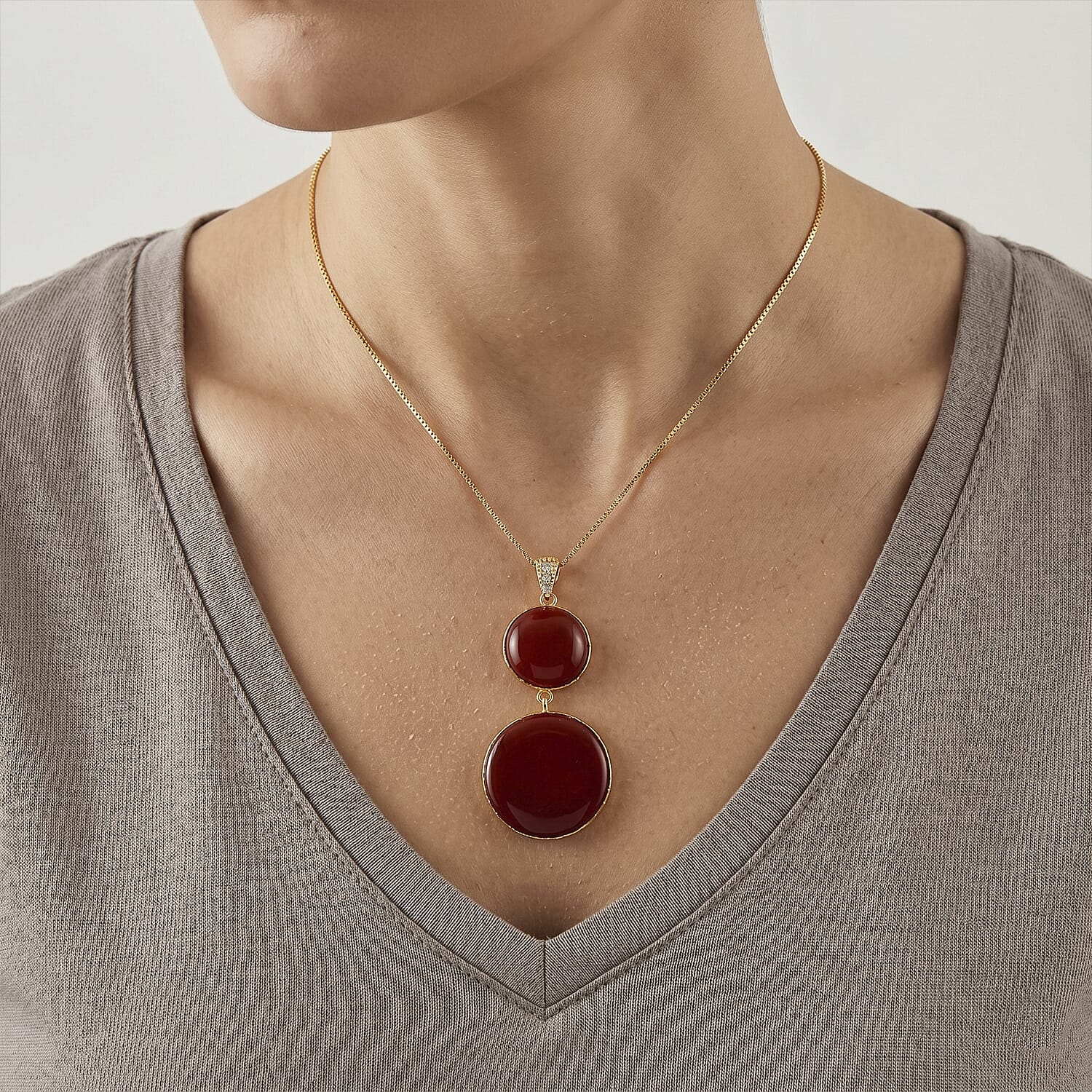 Coral Color Shell Pearl Beaded Necklace in Goldtone 18-20 Inches