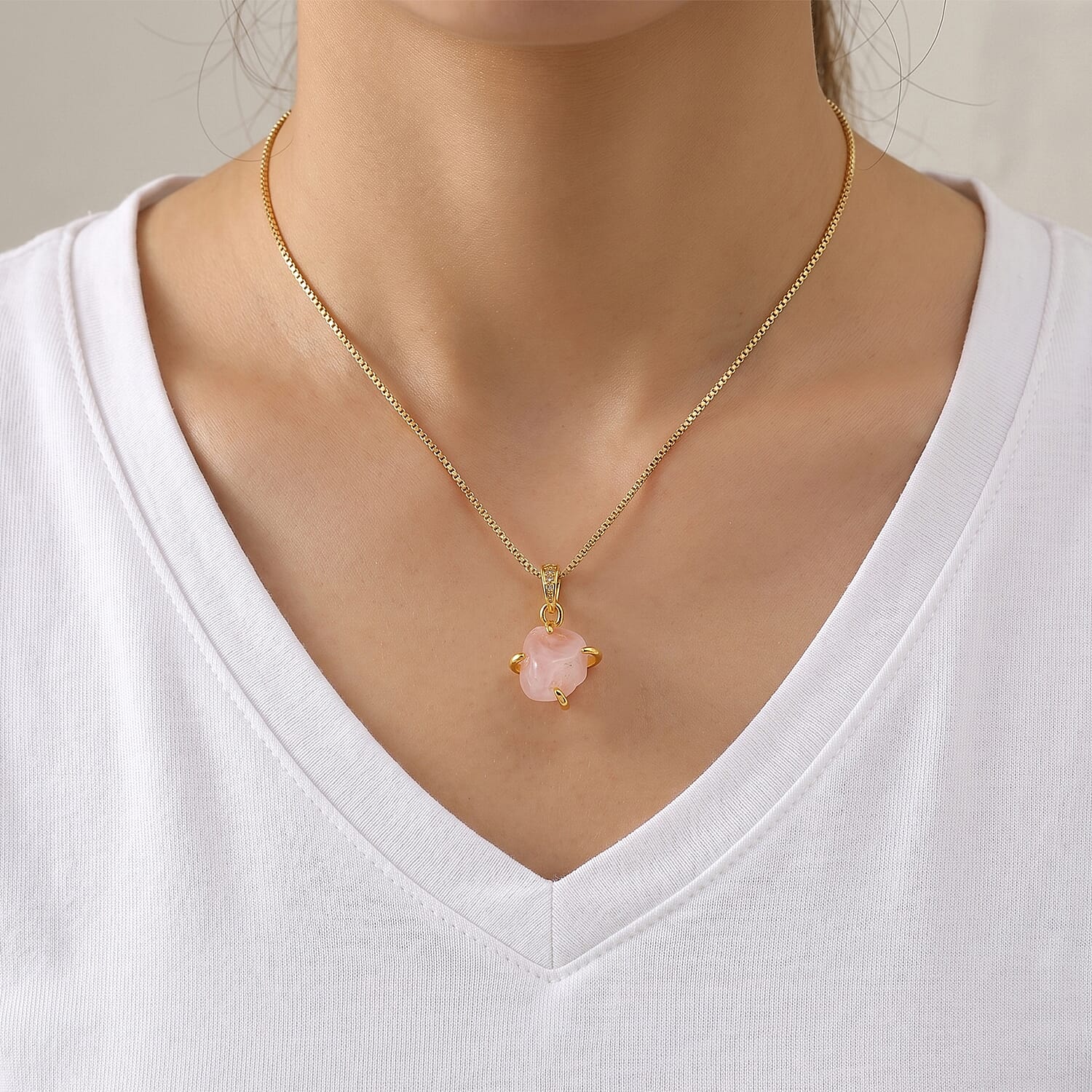 Rose Quartz 10.00 ctw Beaded Necklace in Goldtone 18-20 Inches