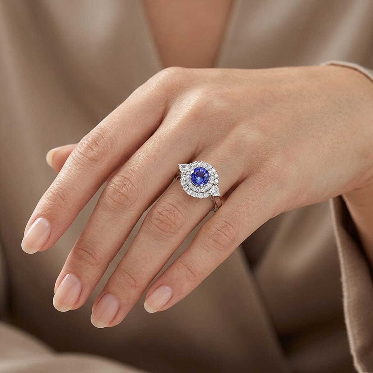 Certified & Appraised D'Joy Tanzanite and Moissanite 2.25 ctw Ring in Rhodium Over Sterling Silver (Size 9.0) image number 2