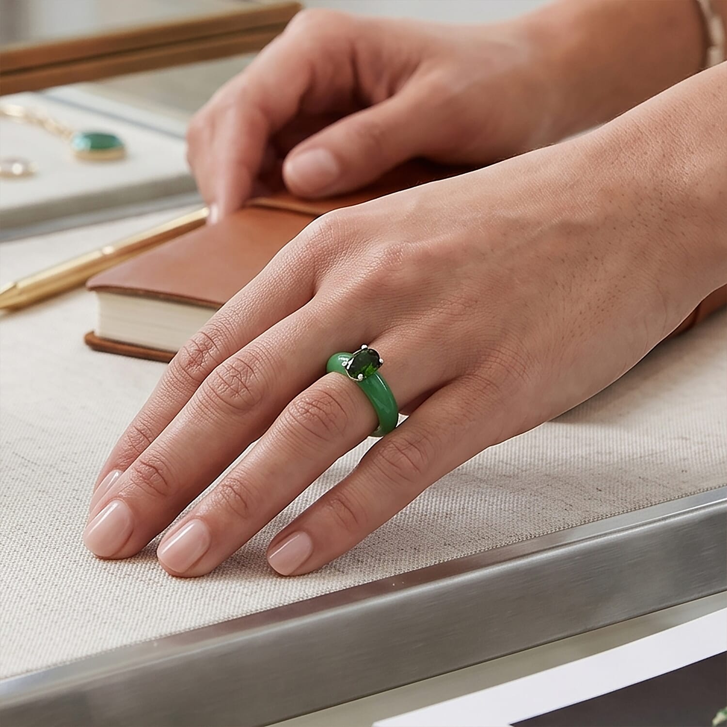 D'Joy Chrome Diopside and Green Jade (D) 15.00 ctw Band Ring in Rhodium Over Sterling Silver (Size 5.0)