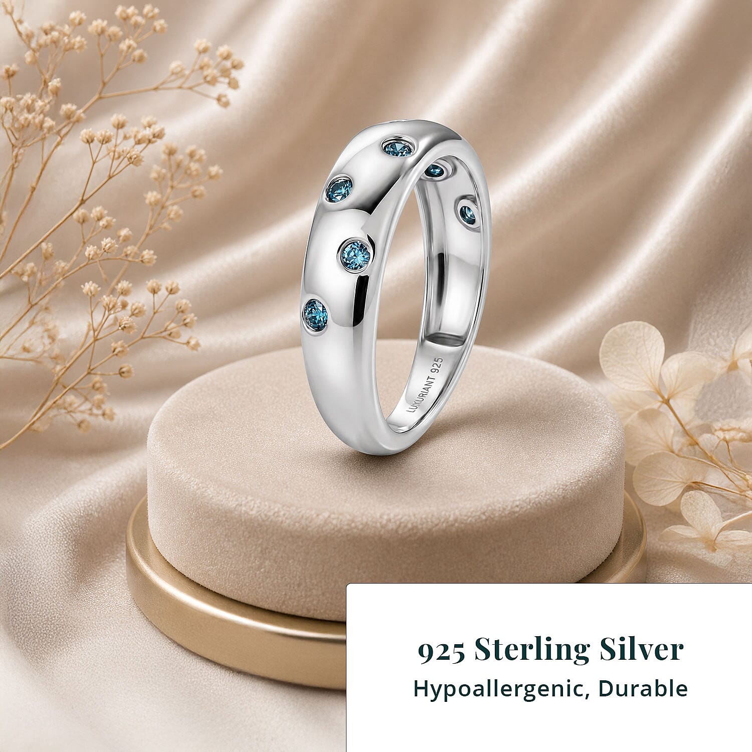 Luxuriant Lab Grown Blue Diamond SI 0.20 ctw Band Ring in Rhodium Over Sterling Silver (Size 6.0)