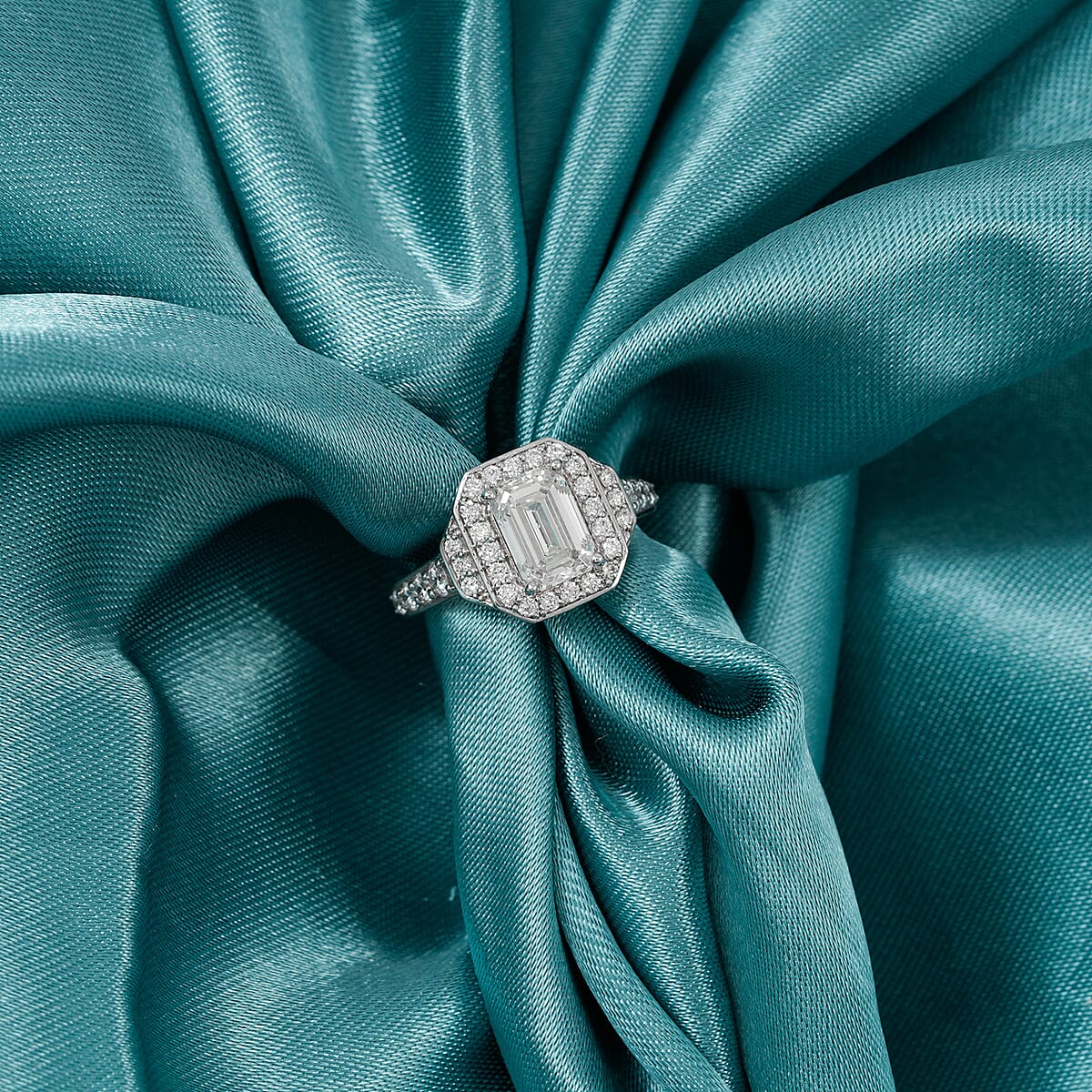 Lab Grown Diamond VS 2.75 ctw Ring in 14K White Gold (Size 8.0) 5.55 Grams image number 1