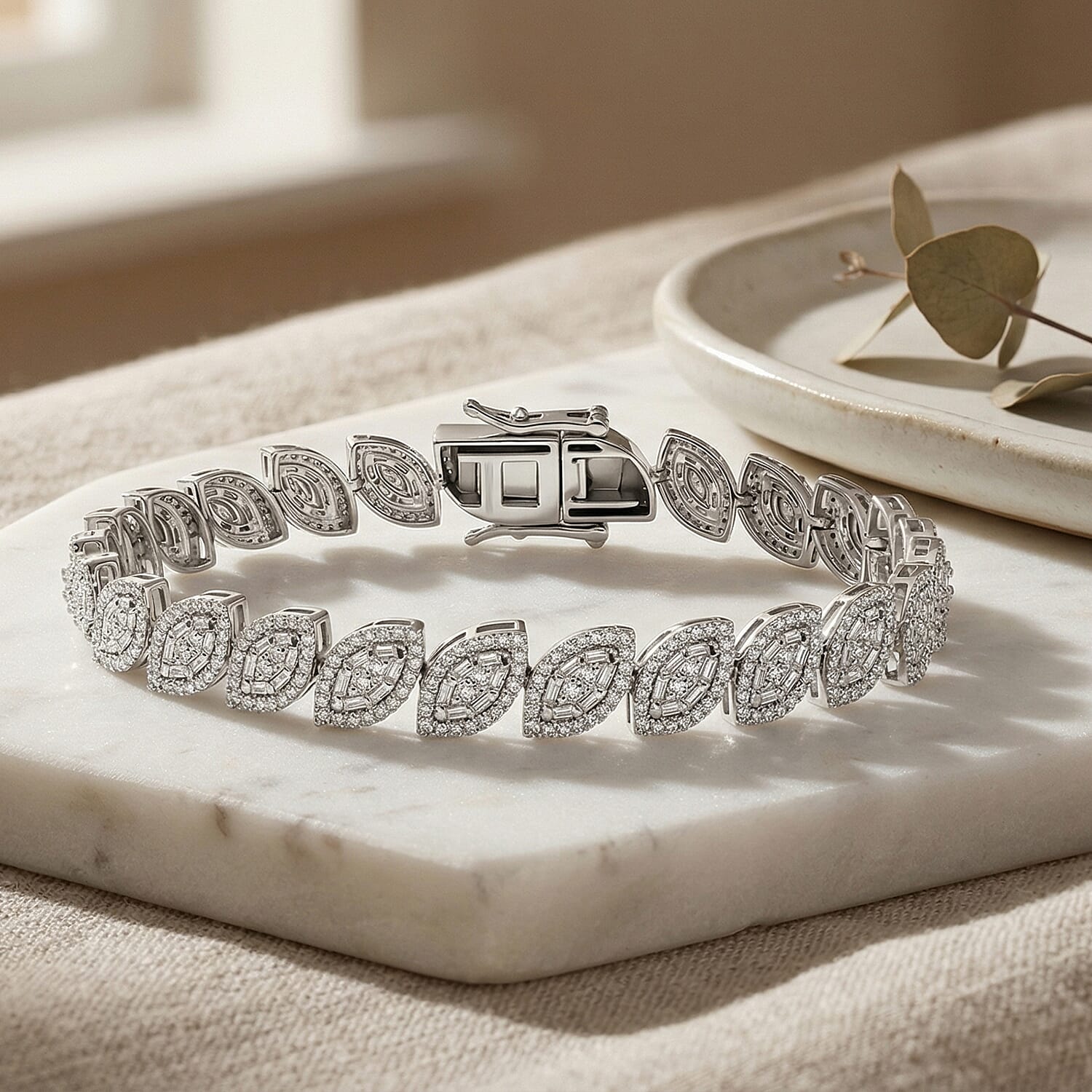 D'Joy Diamond 3.50 ctw Flowing Vine Bracelet in Rhodium Over Sterling Silver (7.25 In)