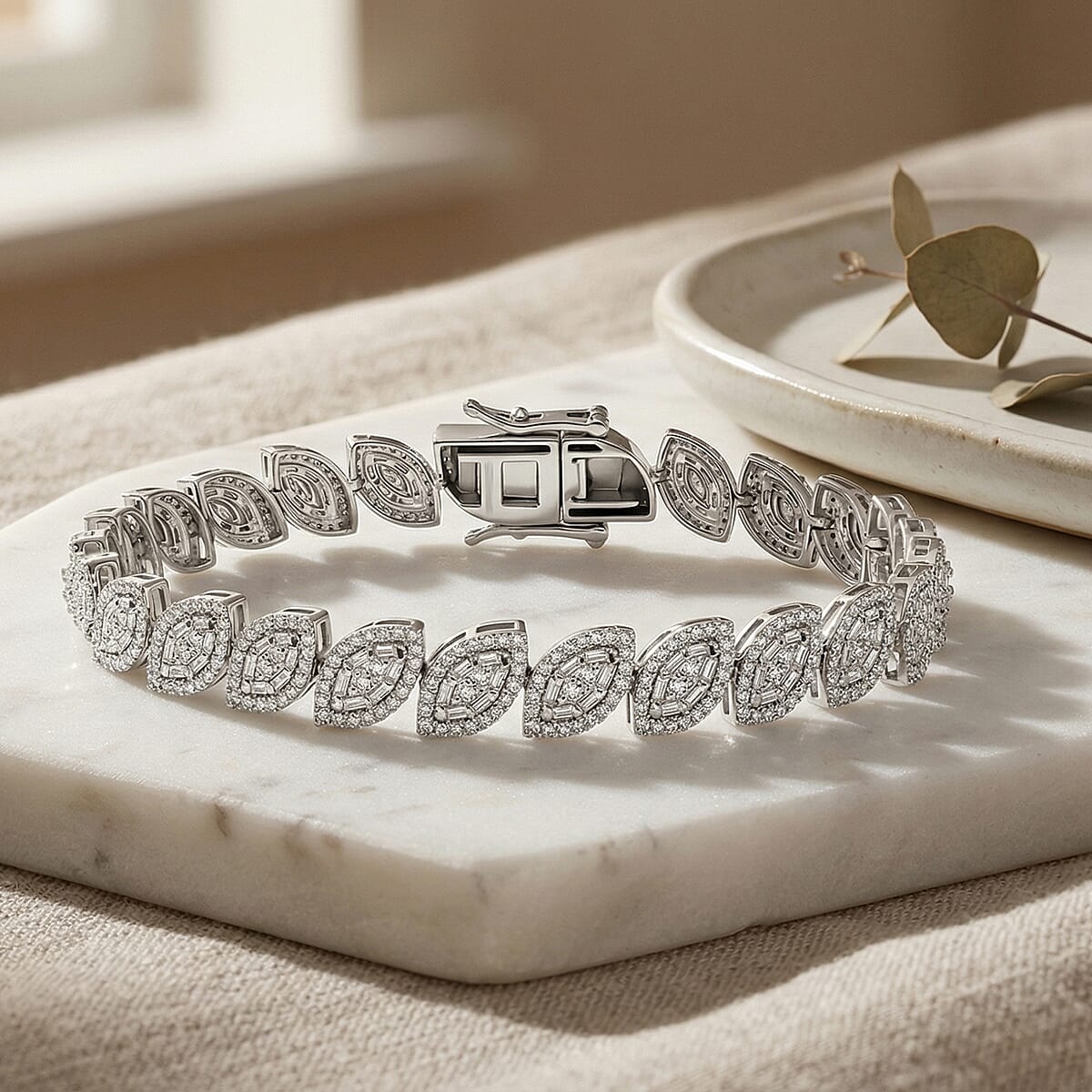 D'Joy Diamond 3.50 ctw Flowing Vine Bracelet in Rhodium Over Sterling Silver (7.25 In) image number 1