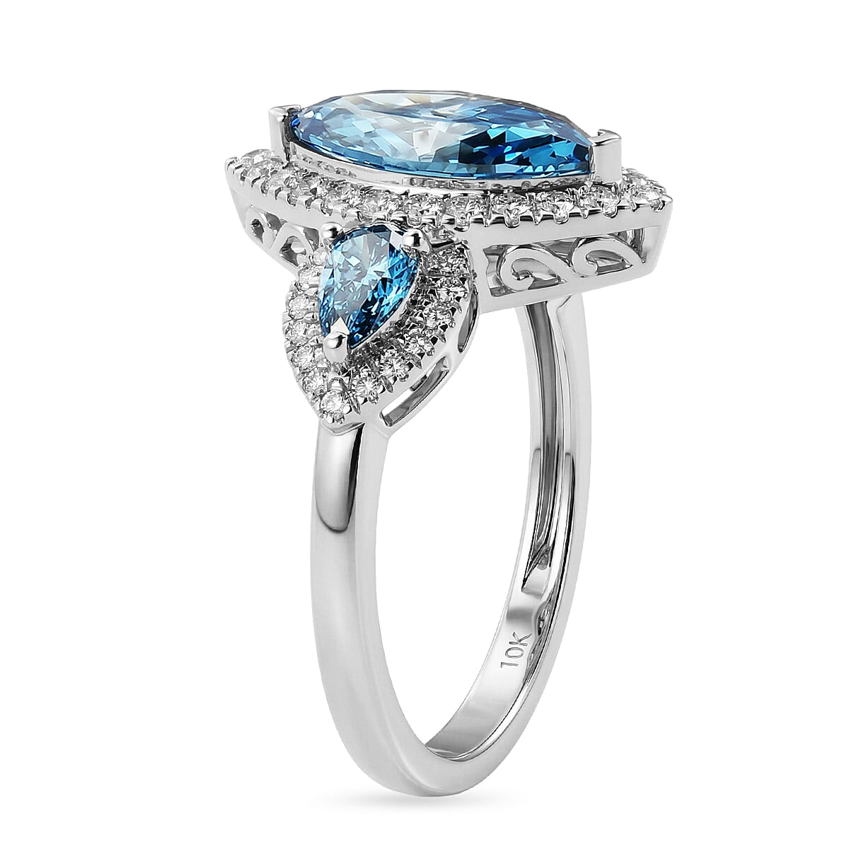 Luxuriant Lab Grown Blue Diamond (IR) and Lab Grown Diamond VS 2.50 ctw Halo Ring in 10K White Gold (Size 7.0) image number 3
