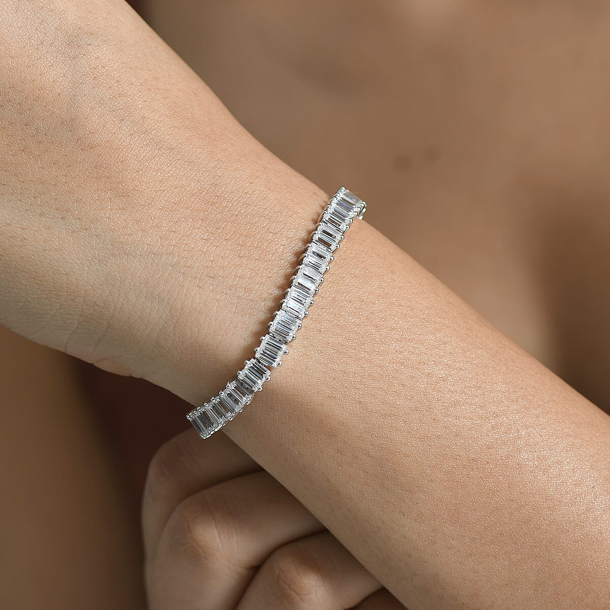 D'Joy Moissanite 14.30 ctw Men's Bracelet in Rhodium Over Sterling Silver (7.50 In) image number 2