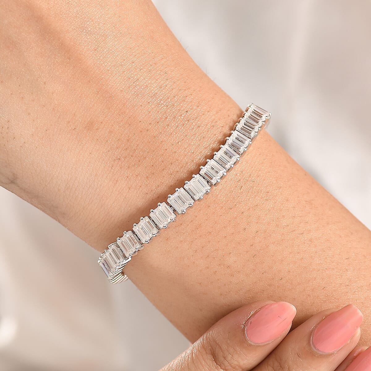 D'Joy Moissanite 16.25 ctw Men's Bracelet in Rhodium Over Sterling Silver (8.00 In) image number 2