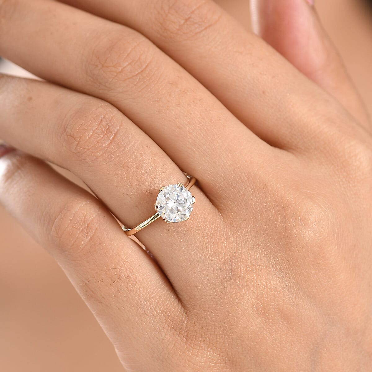 Certified Moissanite D-E VVS1-VVS2 2.00 ctw Timeless Sparkle Ring in 10K Yellow Gold (Size  11.0) image number 2