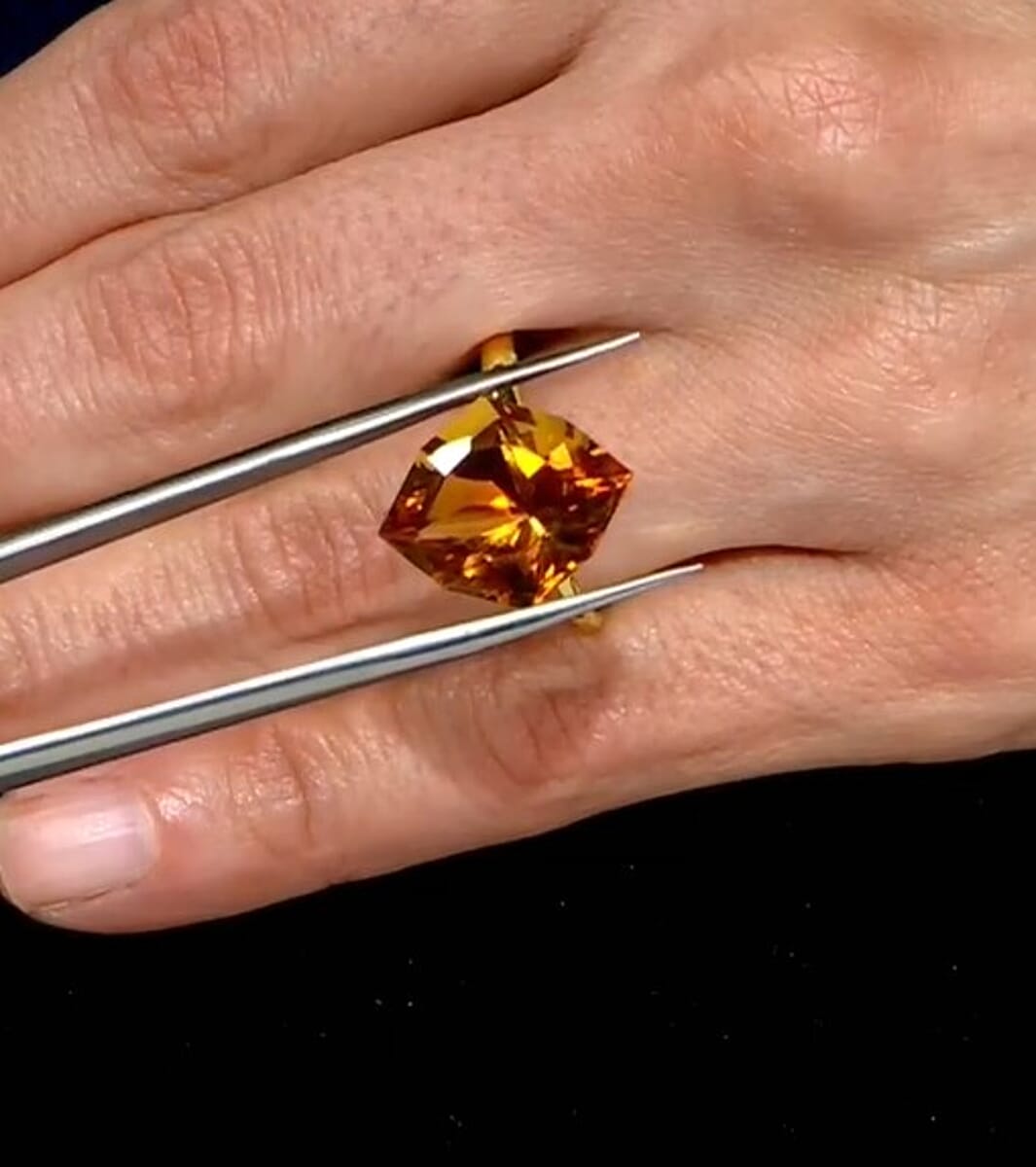 AAAA Brazilian Citrine (Mrq 18x15 mm) 9.50 ctw image number 3