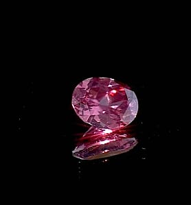 AAAA Rasberry Zircon (Ovl 9x7 mm) 2.50 ctw