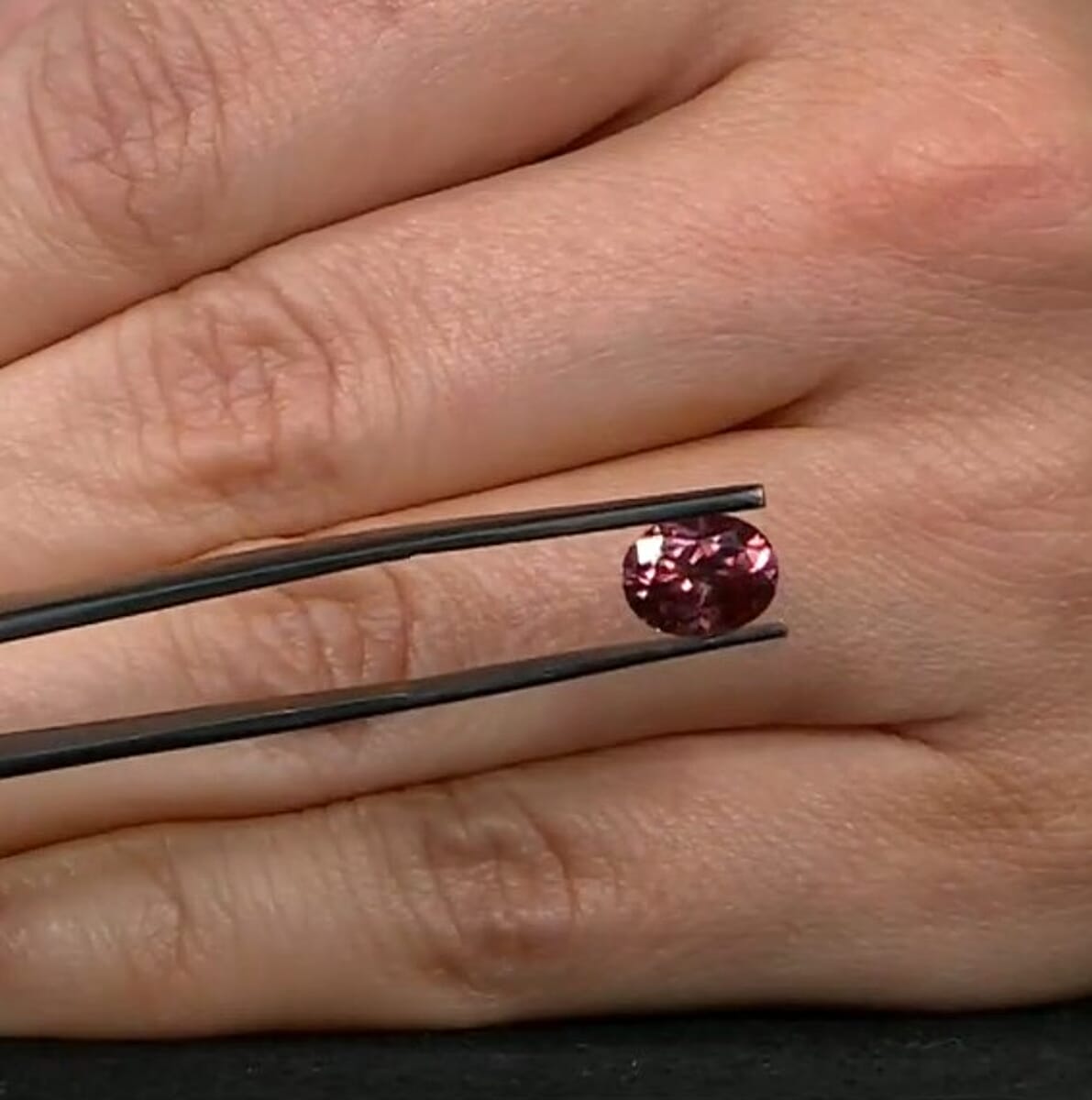 AAAA Rasberry Zircon (Ovl 9x7 mm) 2.50 ctw image number 1