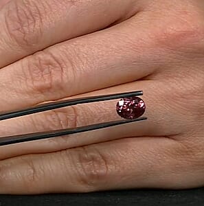 AAAA Rasberry Zircon (Ovl 9x7 mm) 2.50 ctw