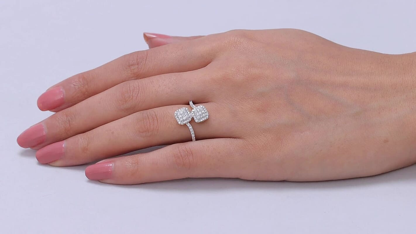 Luxuriant Lab Grown Diamond (G-H, SI) Toi et Moi Ring in Sterling Silver