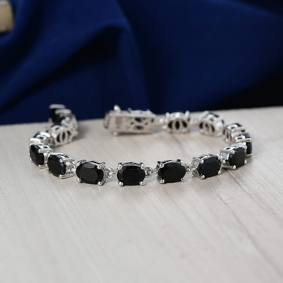 EverTrue California Black Jade 12.75 ctw Linking Bracelet in Platinum Bond (6.50 In) image number 1