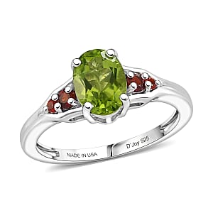 D'Joy Hebei Peridot and Mozambique Garnet 1.60 ctw Ring in Rhodium Over Sterling Silver (Size 9.0)
