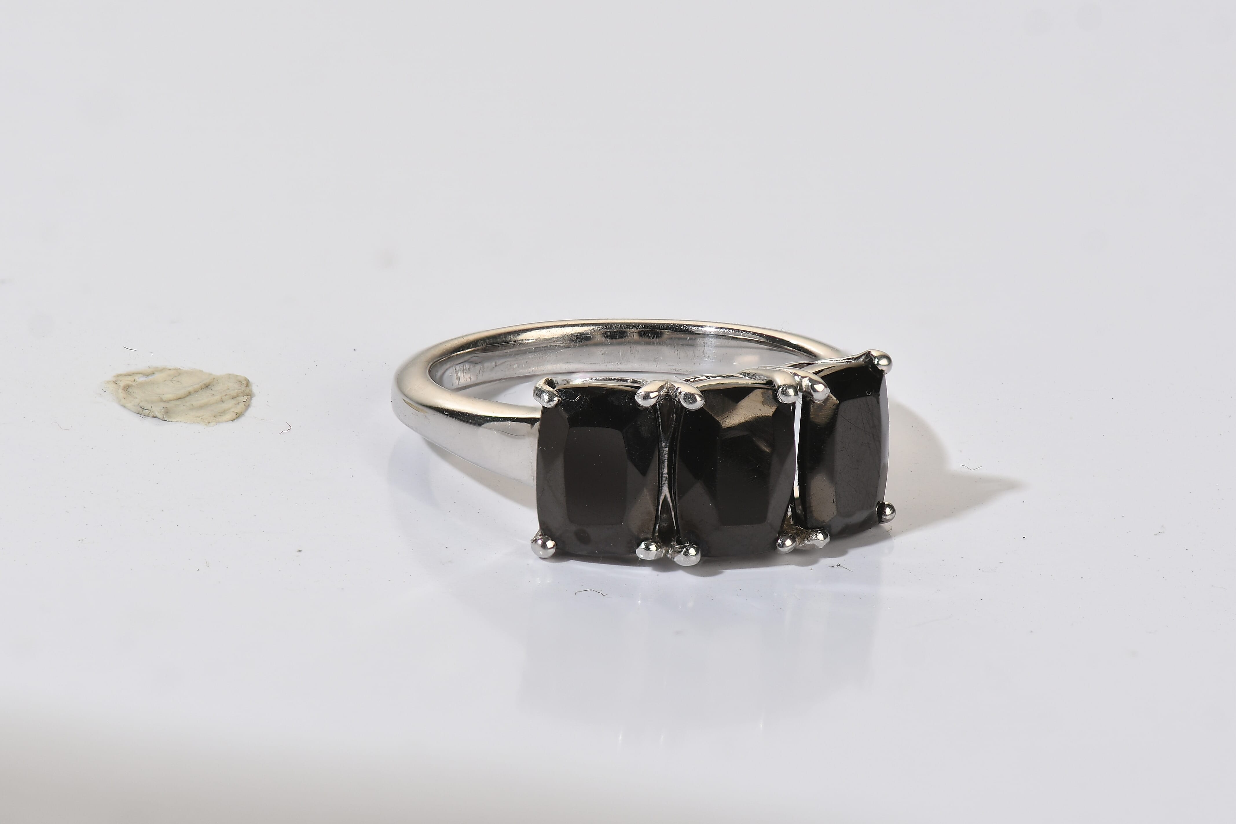 EverTrue Shungite 1.75 ctw Ring in Platinum Bond (Size 9.0)