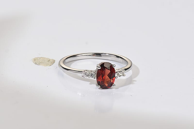 EverTrue Mozambique Garnet and White Zircon 1.00 ctw Ring in Platinum Bond (Size 6.0)