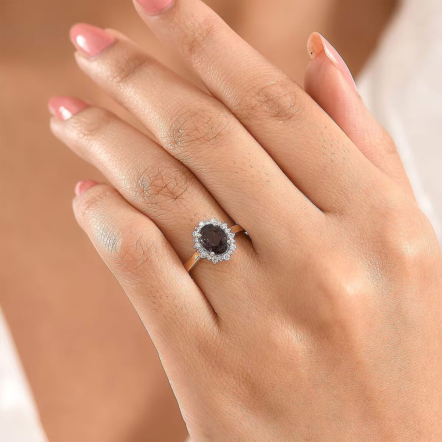 Luxoro 10K Yellow Gold AAA Mahenge Purple Spinel, Diamond (I2) (0.20 cts) Ring (Size 5.0) 1.50 ctw
