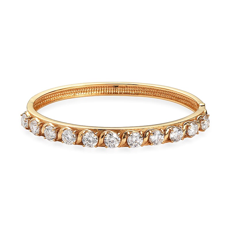 EverTrue Moissanite 8.50 ctw Infinity Wave Bangle Bracelet in ION Plated YG Stainless Steel (7.25 In)
