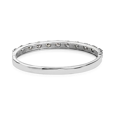EverTrue Moissanite 8.50 ctw Infinity Wave Bangle Bracelet in Stainless Steel (7.25 In)