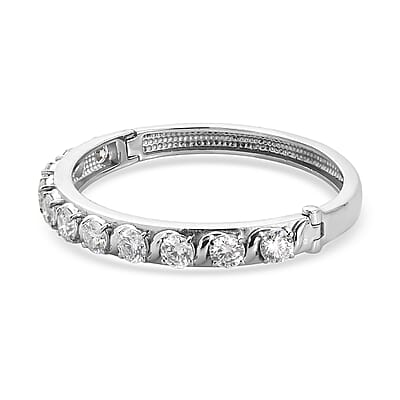 EverTrue Moissanite 8.50 ctw Infinity Wave Bangle Bracelet in Stainless Steel (6.50 In)