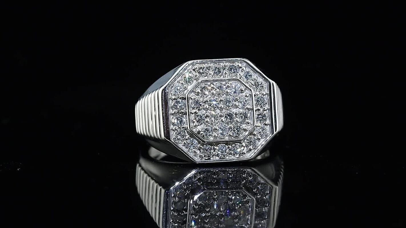 Luxuriant Lab Grown Diamond G-H SI 1.50 ctw Men's Ring in 18K Vermeil Yellow Gold Over Sterling Silver,,