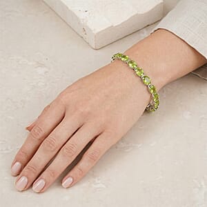 Hebei Peridot 32.40 ctw Bracelet in Rhodium Over Sterling Silver (7.50 In)