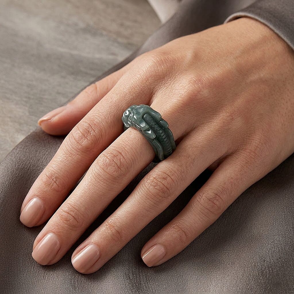 Natural Olmec Jadeite 45.00 ctw Carved Dragon Ring (Size 8.0)