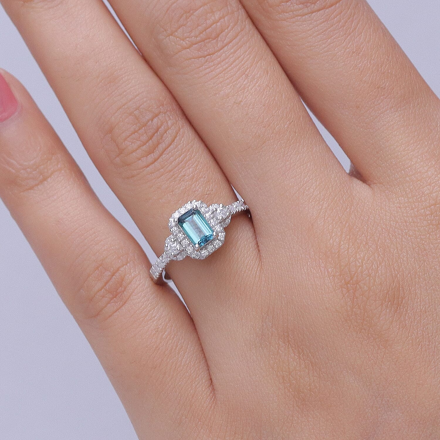 D'Joy AAA Monte Belo Indicolite and Moissanite 1.00 ctw Royal Ocean Halo Ring in Rhodium Over Sterling Silver (Size 7.0)