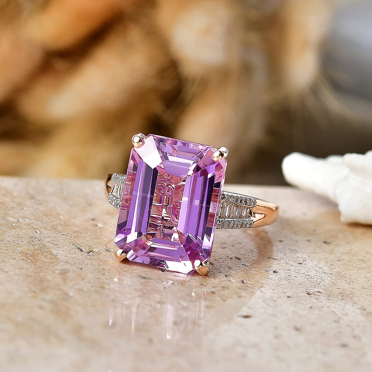 Luxoro AAA Martha Rocha Kunzite and Diamond I2 14.10 ctw Blush Skyline Ring in 10K Rose Gold (Size 10.0) 4.65 Grams image number 1