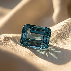 AAAA Cambodian Blue Zircon (Oct Free Size) 6.00 ctw