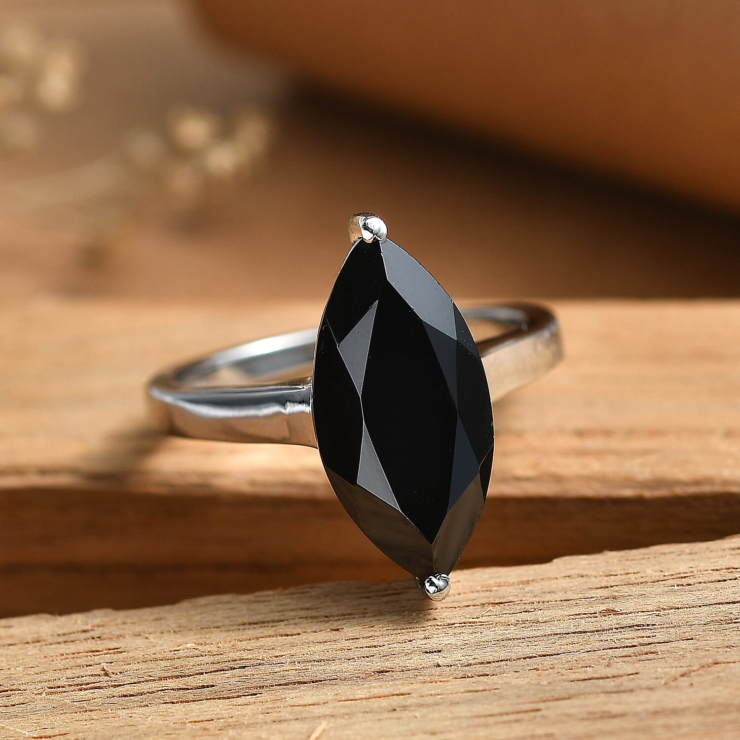 EverTrue Thai Black Spinel 7.00 ctw Solitaire Ring in Stainless Steel (Size 9.0)