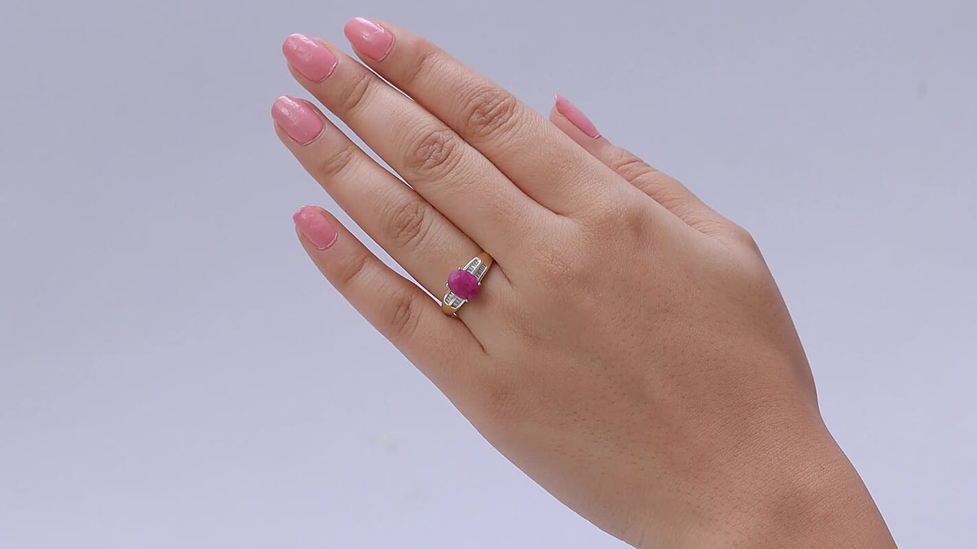 Luxoro AAA Montepuez Ruby and Diamond I2 2.00 ctw Flame Curve Ring in 10K Yellow Gold (Size 6.0)