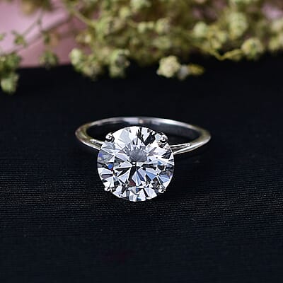 IGI Certified Luxuriant Lab Grown Diamond G VS 5.00 ctw Ring in 14K White Gold (Size 7.0)