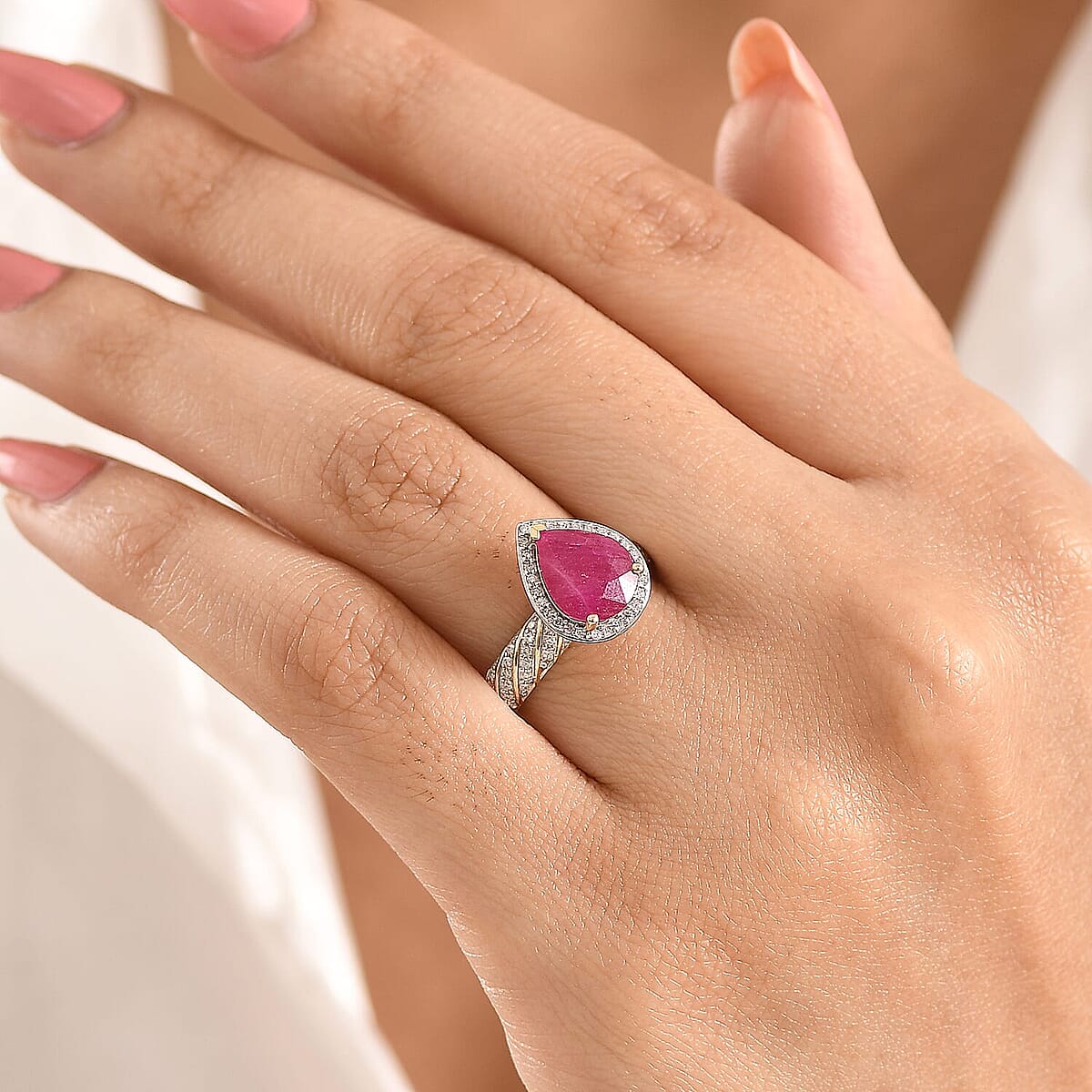 Luxoro 10K Yellow Gold AAA Montepuez Ruby, Diamond (I2) (0.36 cts) Twisted Flame Ring (Size 6.5) (4.15 g) 2.70 ctw image number 2