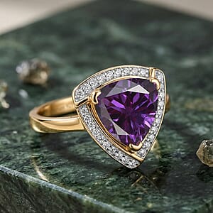 D'Joy Lab Grown Color Change Sapphire and Moissanite 4.00 ctw Ring in 18K Vermeil Yellow Gold Over Sterling Silver (Size 8.0)