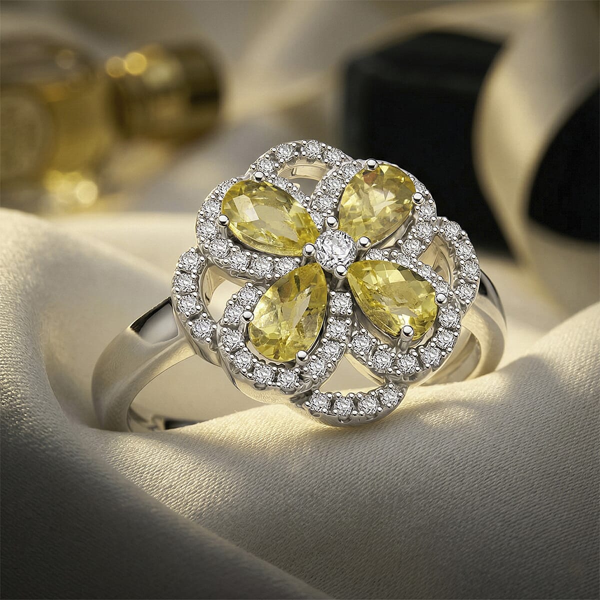 Lemon Quartz and White Corundum 0.85 ctw Ring in Rhodium Over Sterling Silver (Size 6.0) image number 1