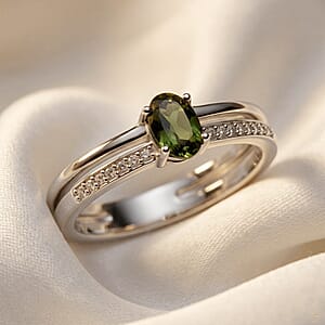 Green Quartz and White Corundum 0.60 ctw Ring in Rhodium Over Sterling Silver (Size 6.0)