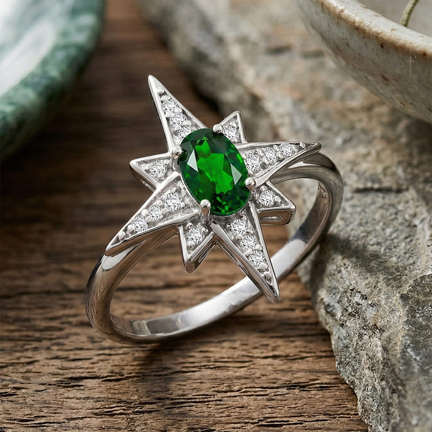 Chrome Diopside and White Corundum 0.65 ctw Ring in Rhodium Over Sterling Silver (Size 6.0)