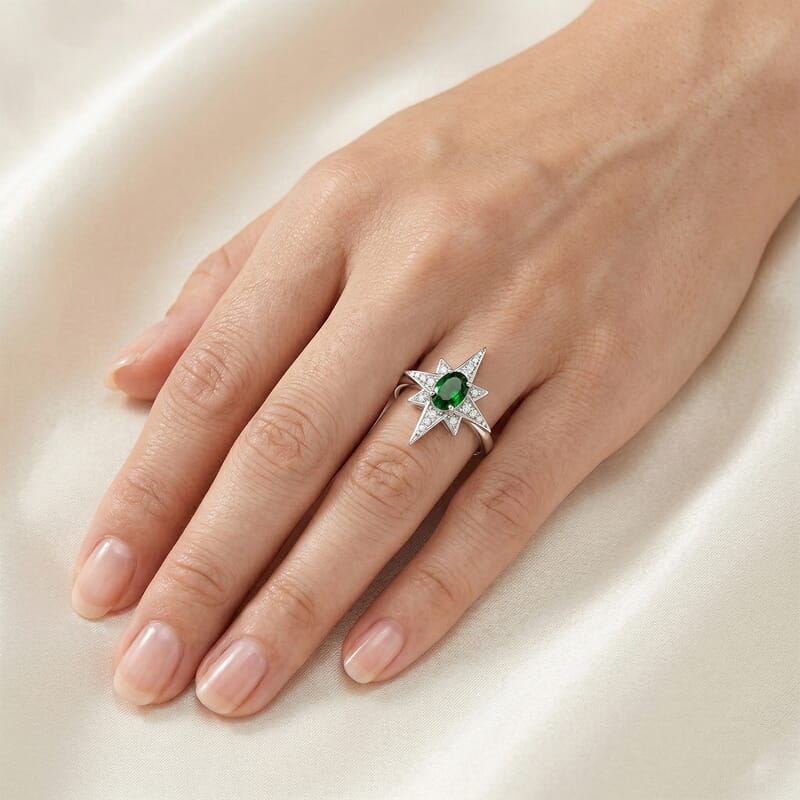 Chrome Diopside and White Corundum 0.65 ctw Ring in Rhodium Over Sterling Silver (Size 6.0)