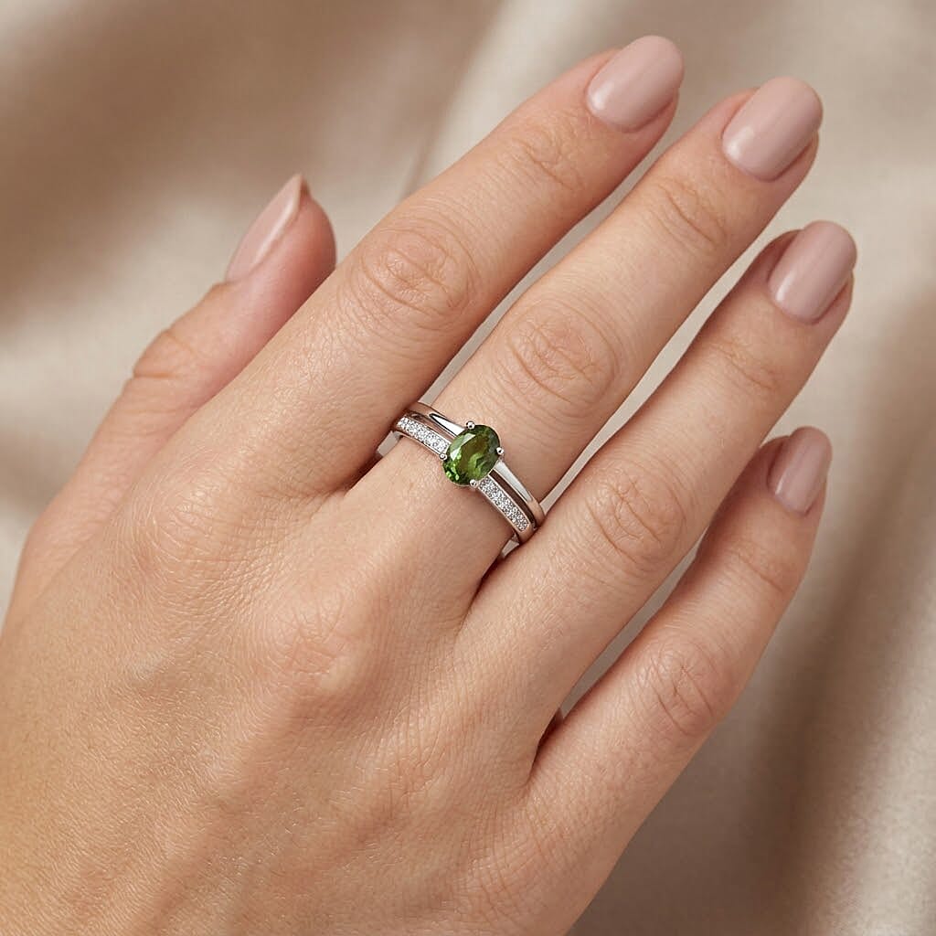 Green Quartz and White Corundum 0.65 ctw Ring in Rhodium Over Sterling Silver (Size 6.0)