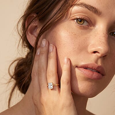 IGI Certified Radiant Cut Luxuriant Lab Grown Diamond G VS 1.50 ctw Ring in 10K Yellow Gold (Size 6.0)