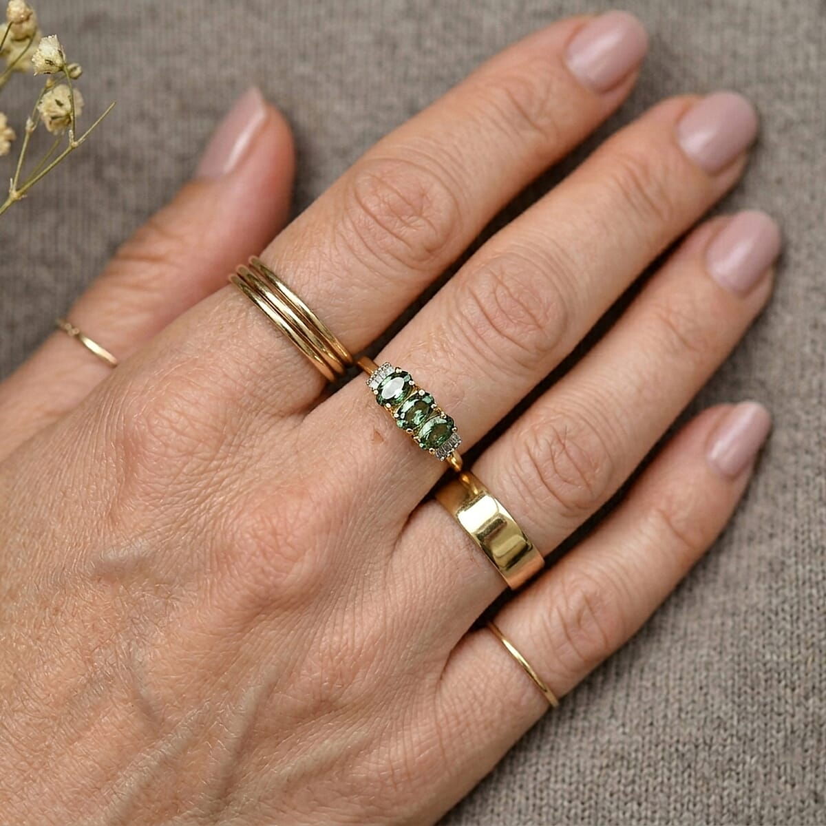D'Joy Premium Malawi Green Sapphire and Diamond 1.00 ctw Trinity Majesty Ring in 18K Vermeil Yellow Gold Over Sterling Silver (Size 6.0) image number 2