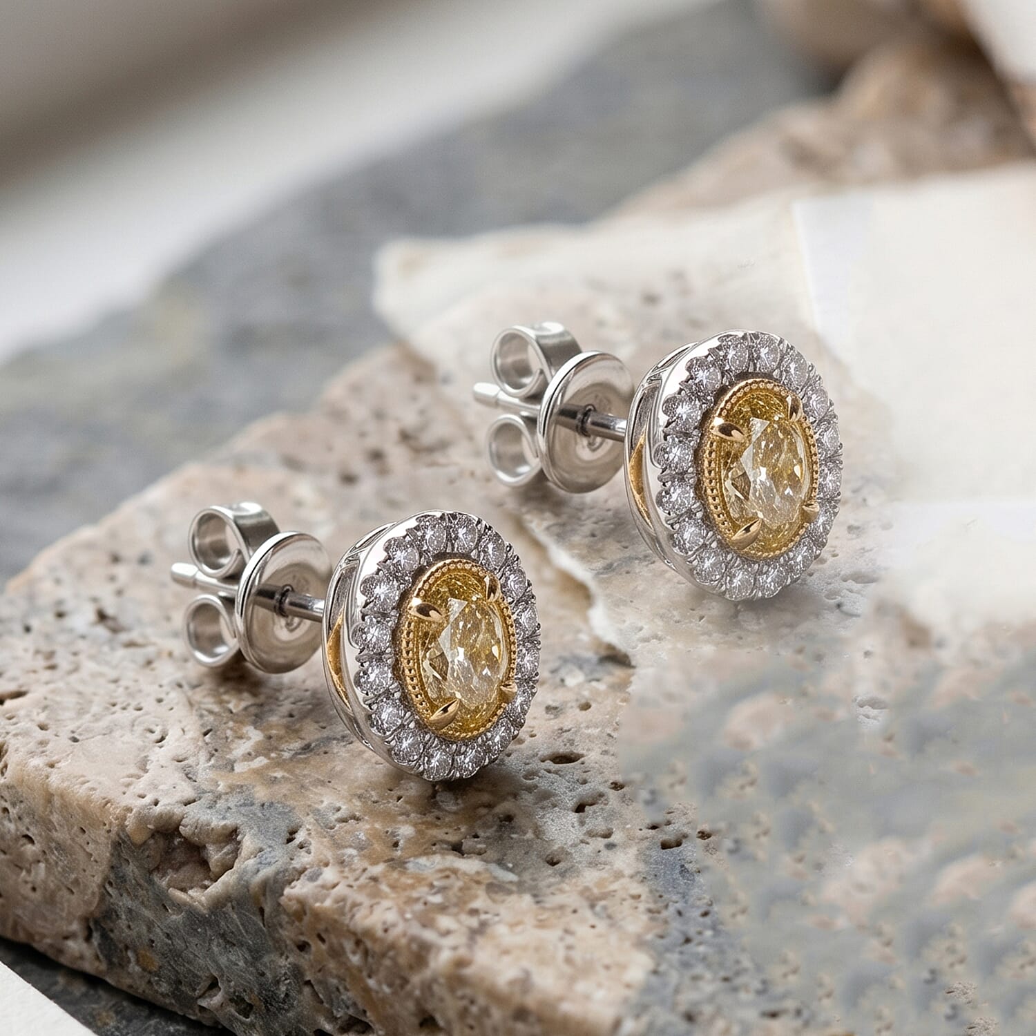 Modani Natural Yellow and White Diamond (VS2) 0.88 ctw Earrings in 950 Platinum and 18K Yellow Gold