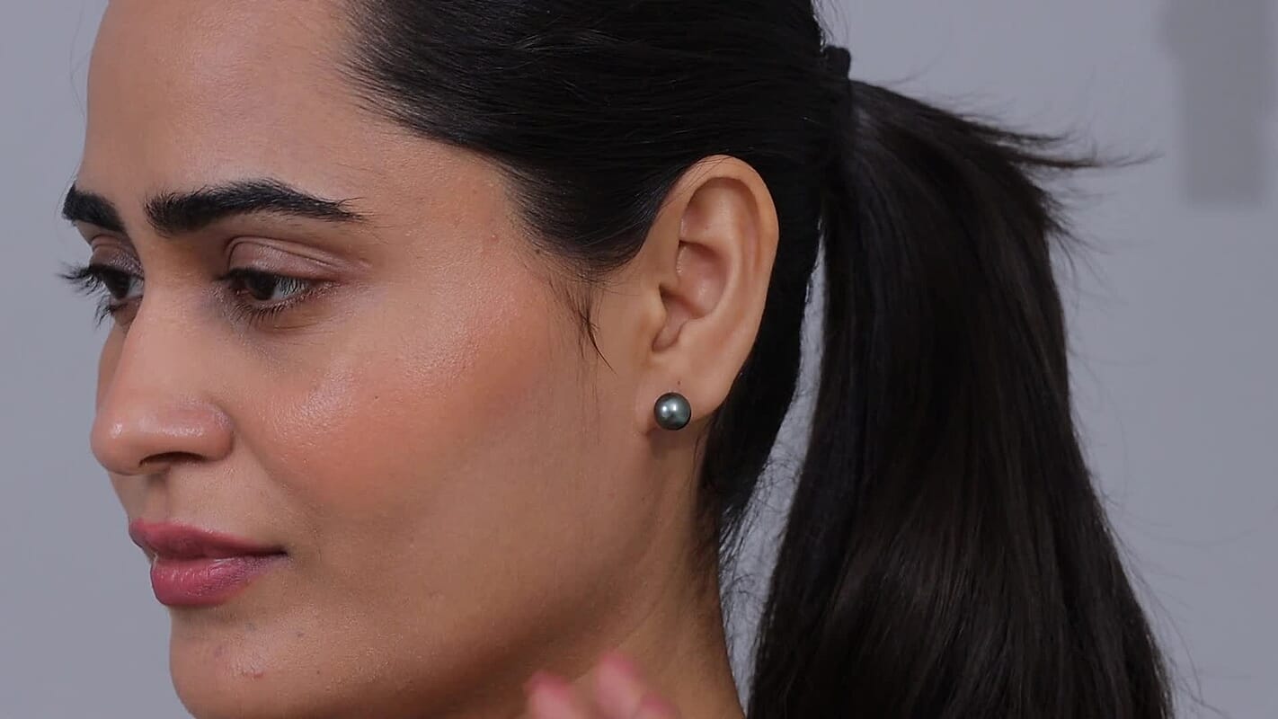 Rare Find Celebrity Choice Premium Tahitian Pearl Drop Stud Earrings in 10K Yellow Gold