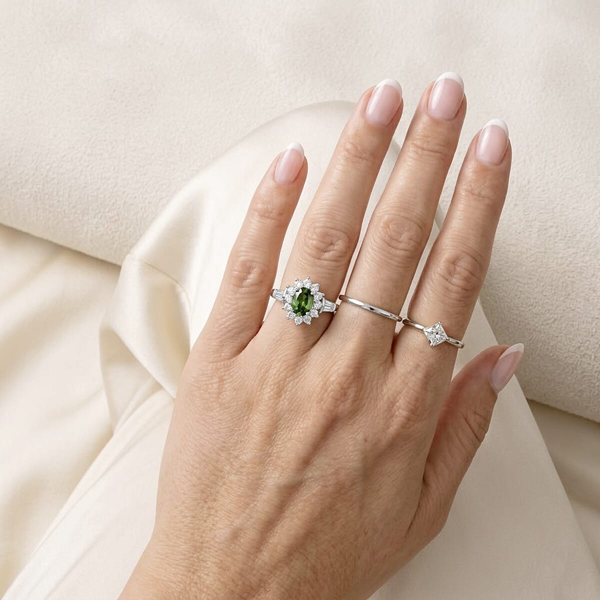 D'Joy Premium Malawi Green Sapphire and White Zircon 1.35 ctw Majesty Ring in Rhodium Over Sterling Silver (Size 7.0) image number 2