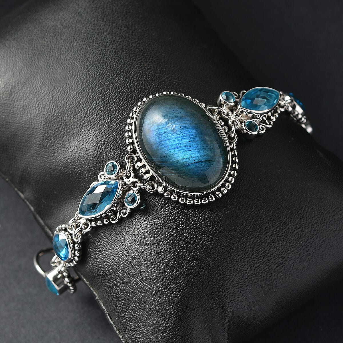 Sajen Silver Malagasy Labradorite and Celestial Swiss Blue Mystic Quartz 28.80 ctw Bracelet in Rhodium Over Sterling Silve (7.25 In) image number 1